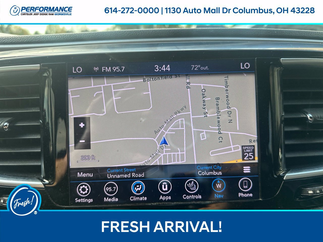 Used 2019 Chrysler Pacifica Touring-L Plus w/ Advanced Safetytec Group FWD image 21