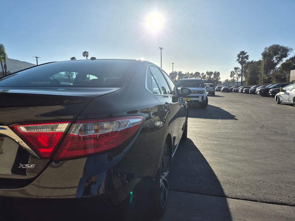 Used 2016 Toyota Camry XSE image 6