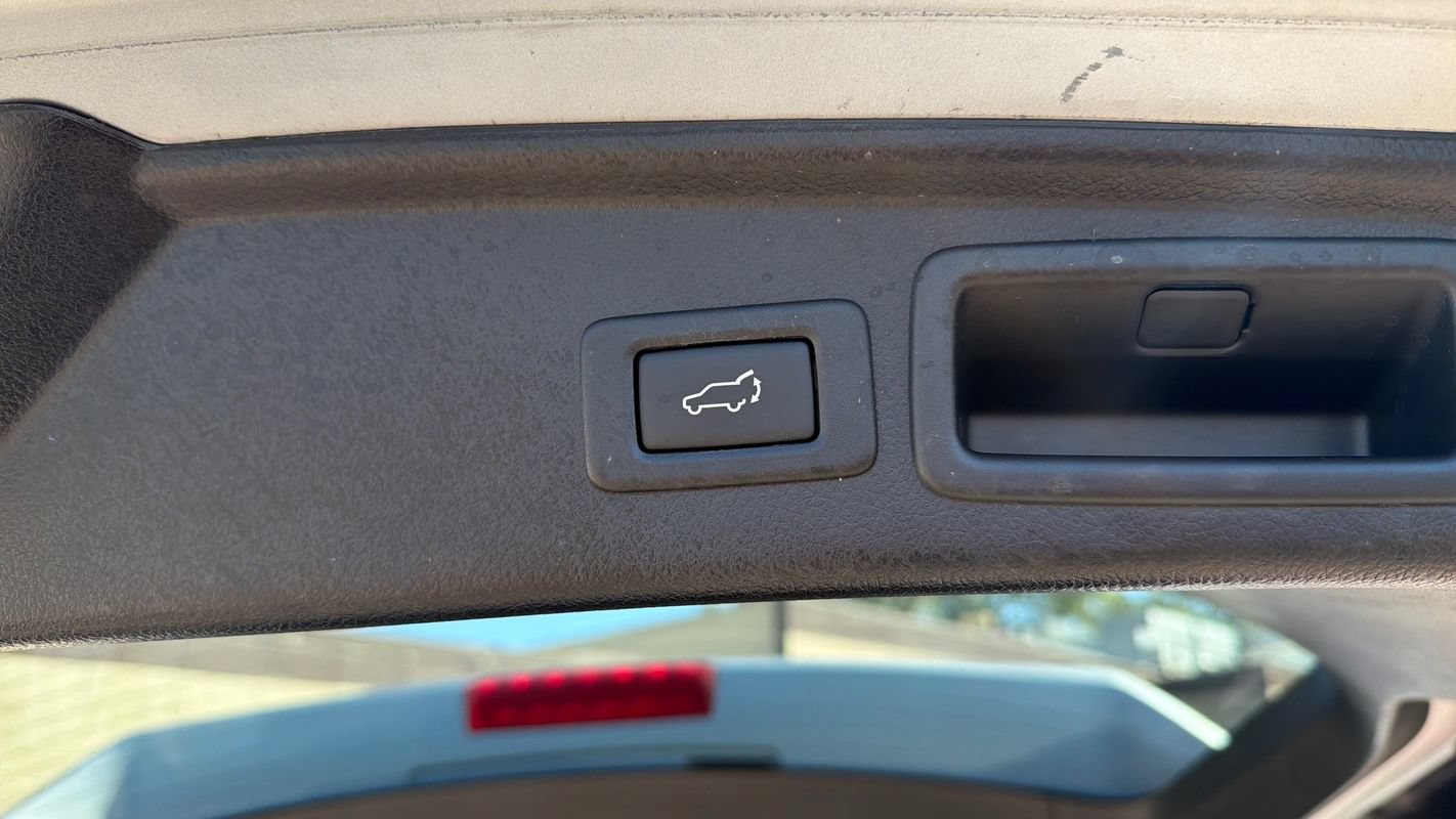 Used 2015 Subaru Forester 2.5i Limited w/ Popular Package #2 AWD/4WD image 25
