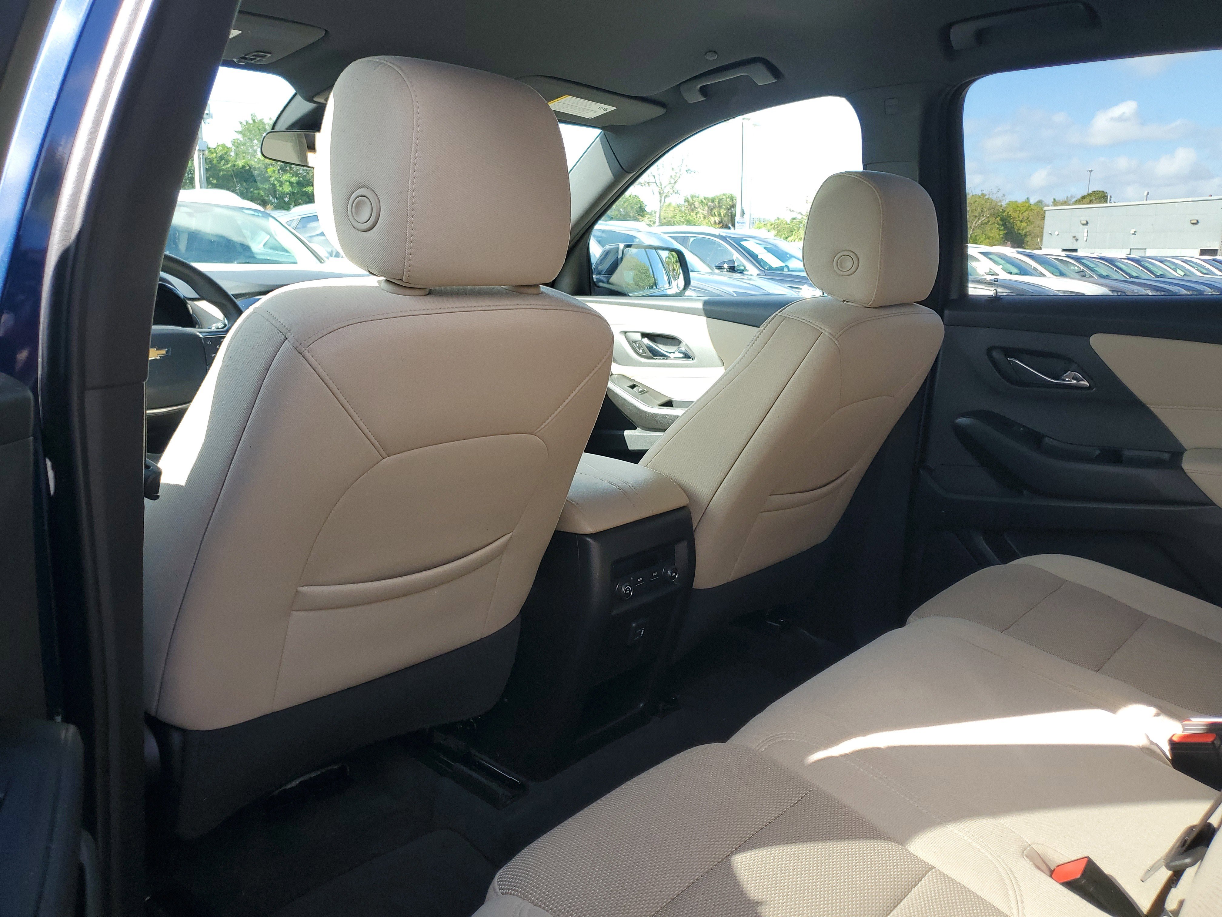 Used 2023 Chevrolet Traverse LS image 6