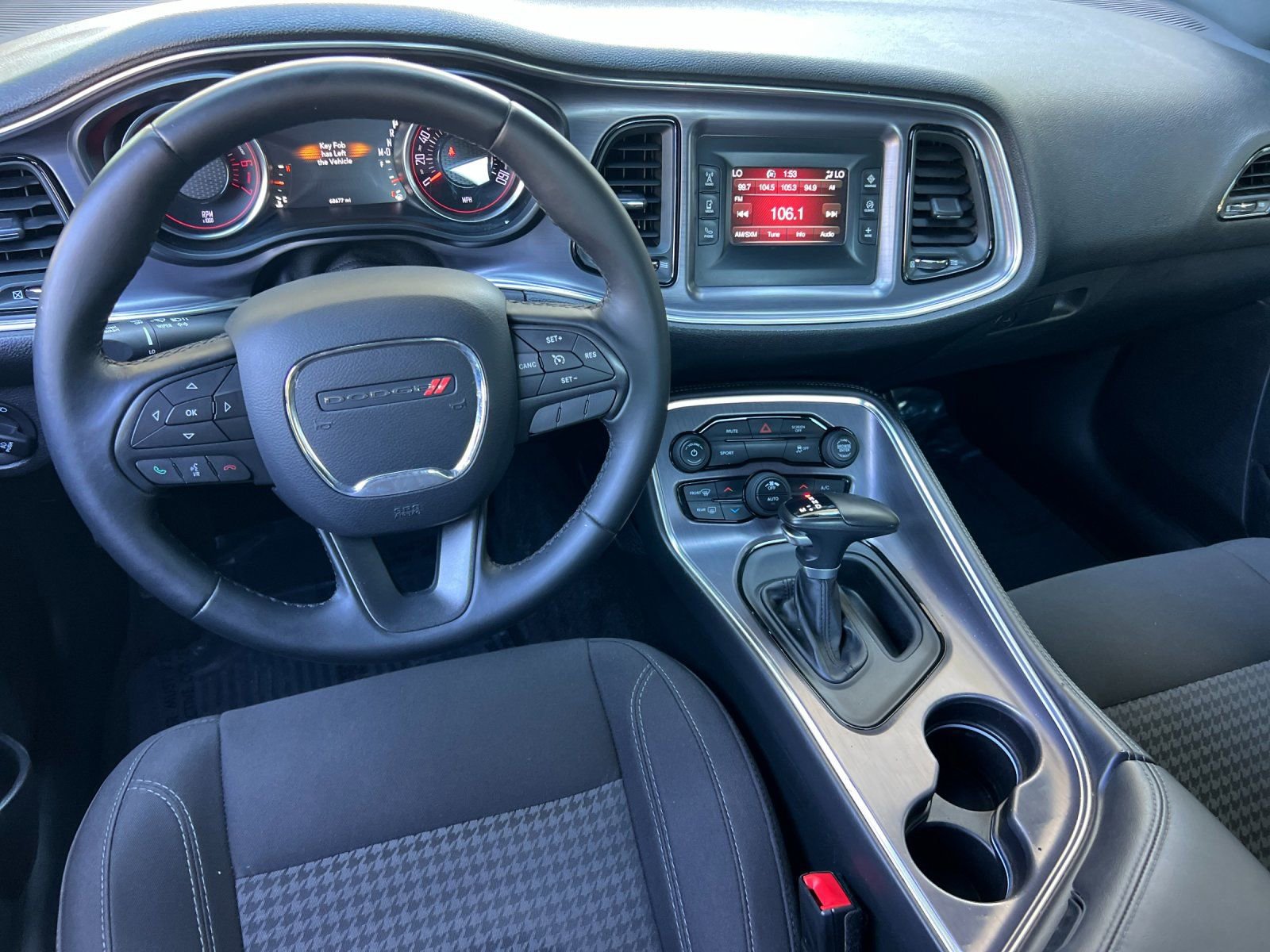 Used 2017 Dodge Challenger R/T image 13