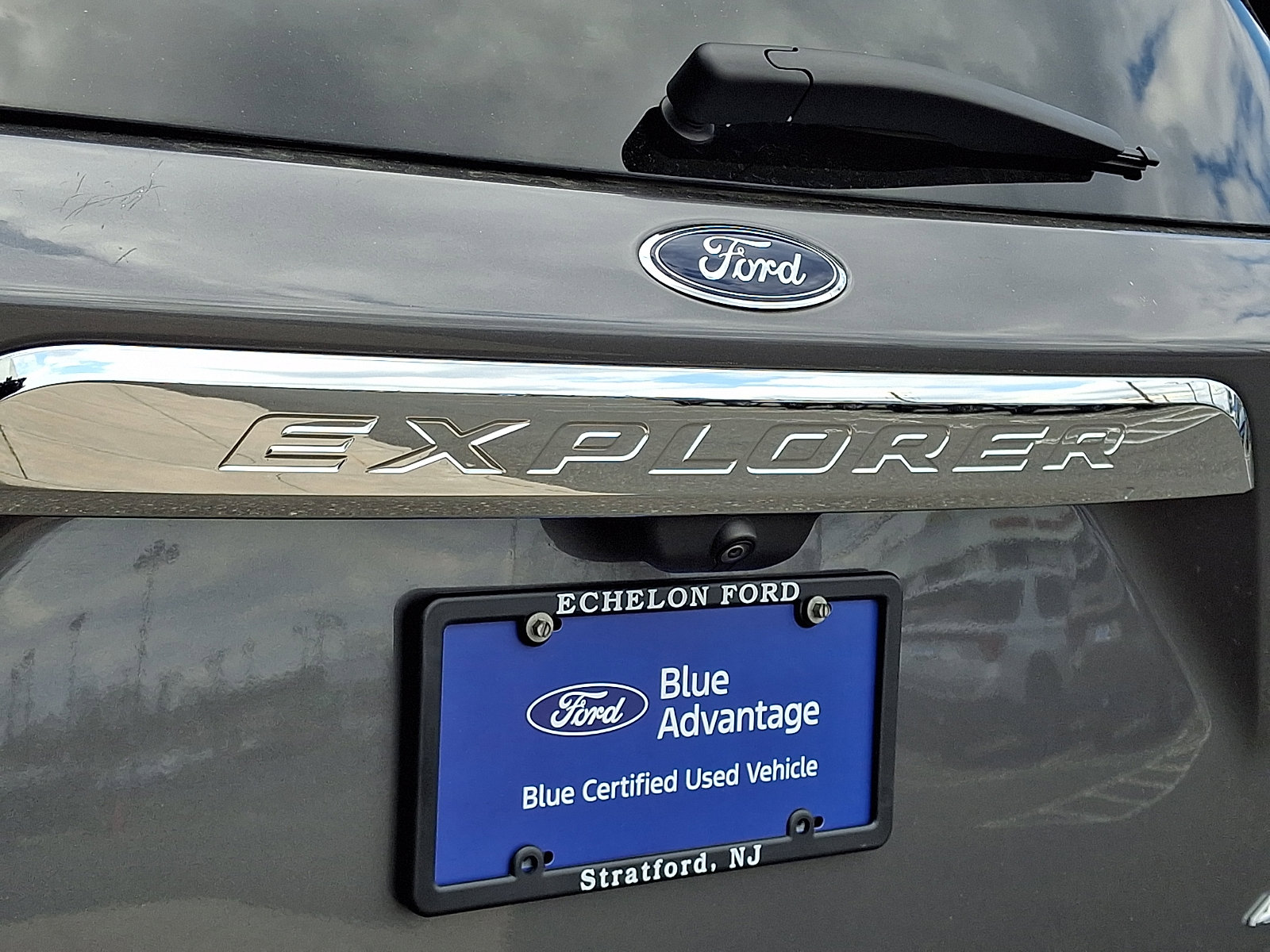 Certified 2023 Ford Explorer XLT image 30