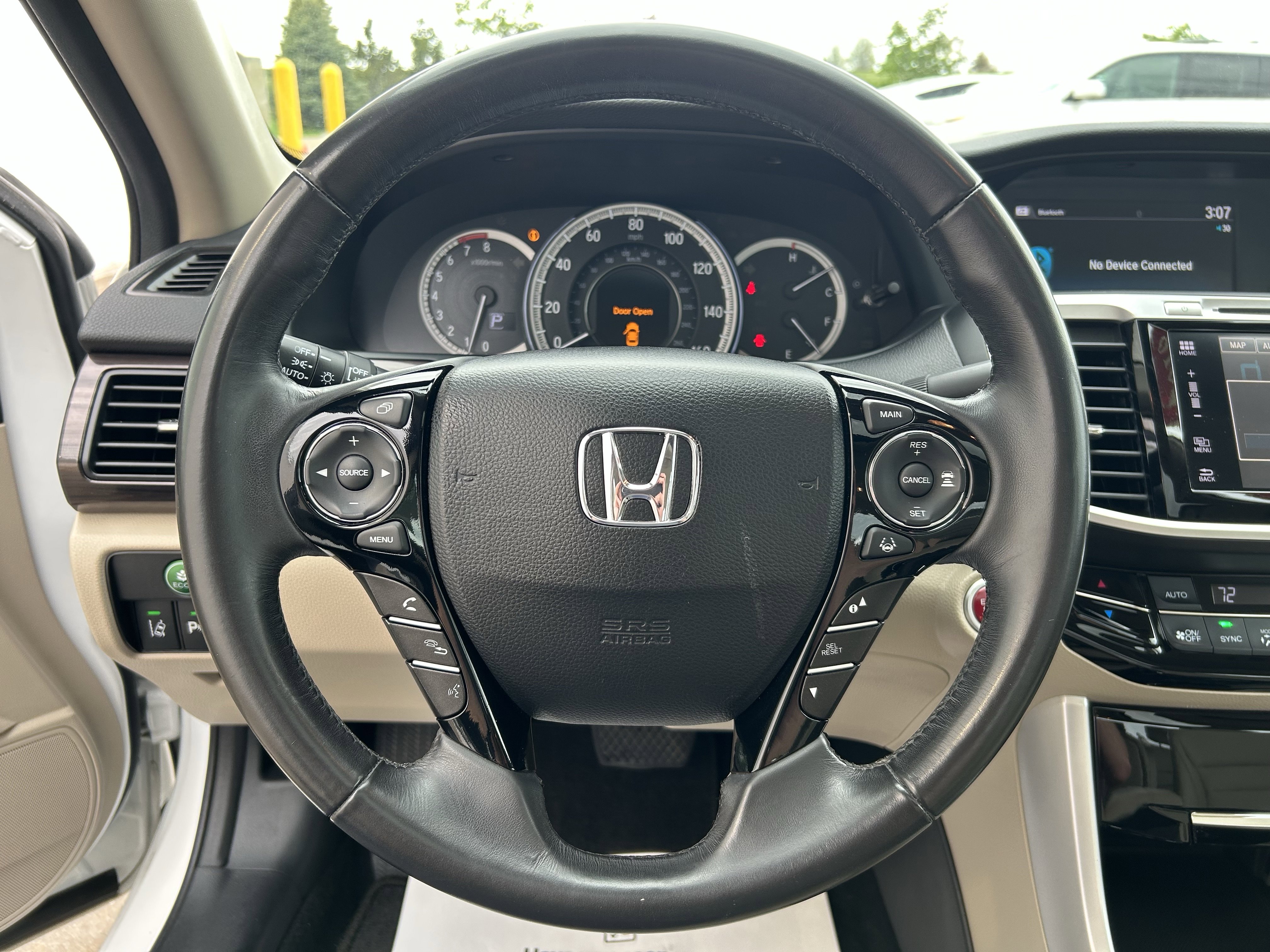 Used 2016 Honda Accord Touring image 30