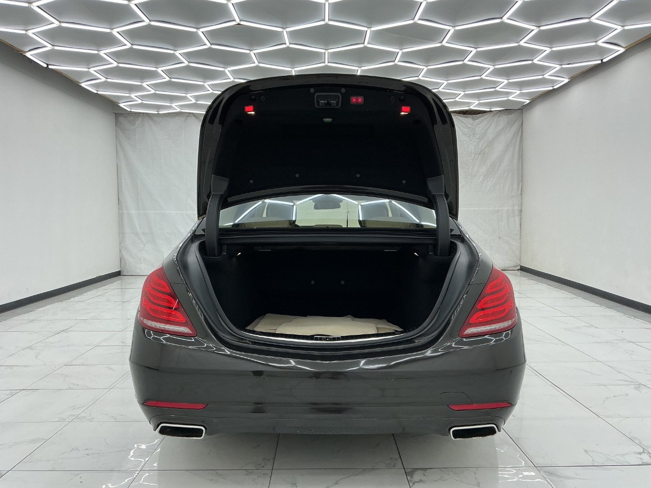 Used 2015 Mercedes-Benz S 550 4MATIC Sedan image 44