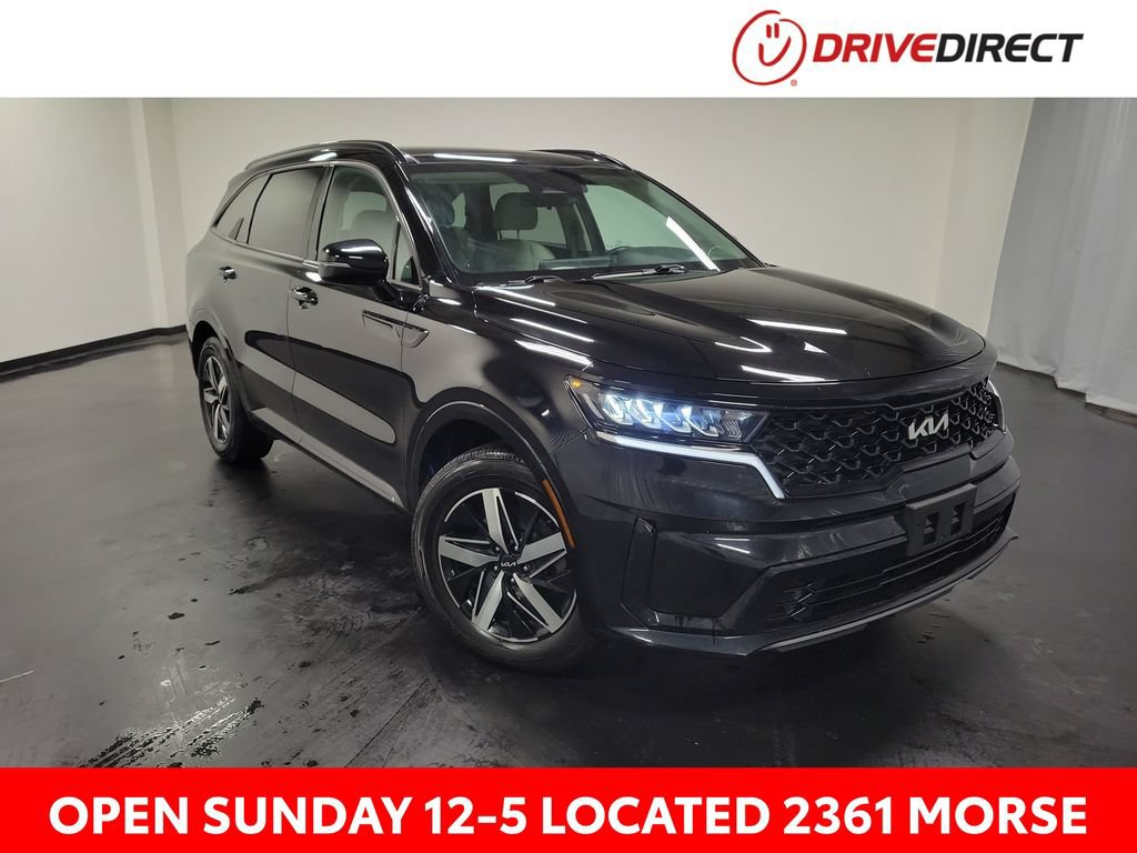 Used 2022 Kia Sorento S w/ Panoramic Sunroof Package FWD image 1