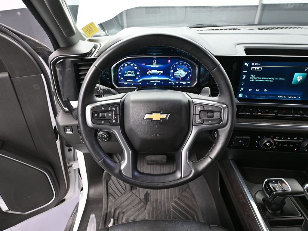 Used 2023 Chevrolet Silverado 1500 LTZ image 32