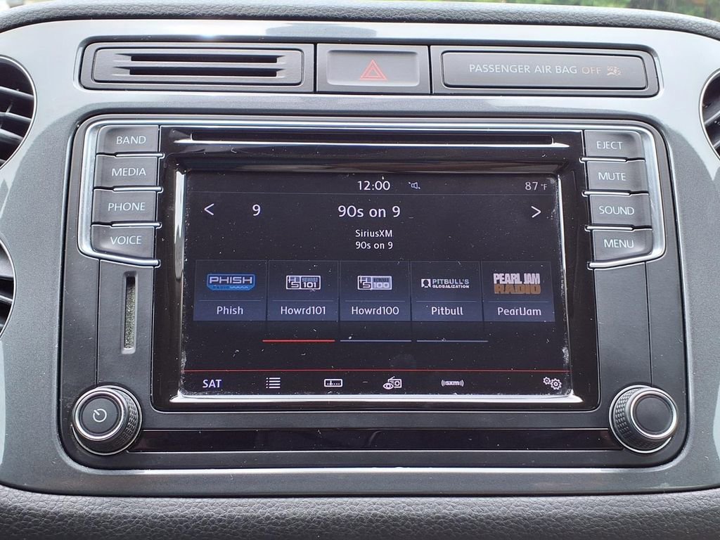 Used 2017 Volkswagen Tiguan S AWD/4WD image 15