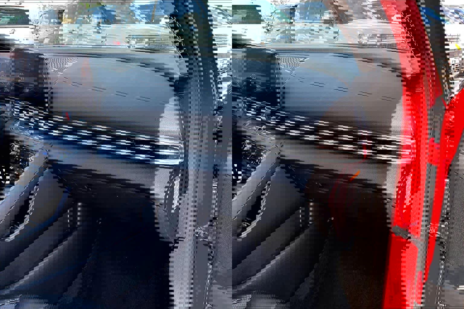 Certified 2025 Hyundai Elantra Limited FWD image 18