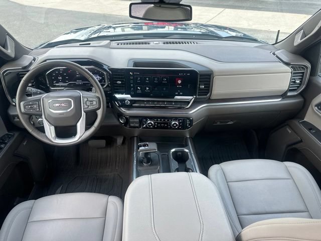 Used 2024 GMC Sierra 1500 SLT AWD/4WD image 21