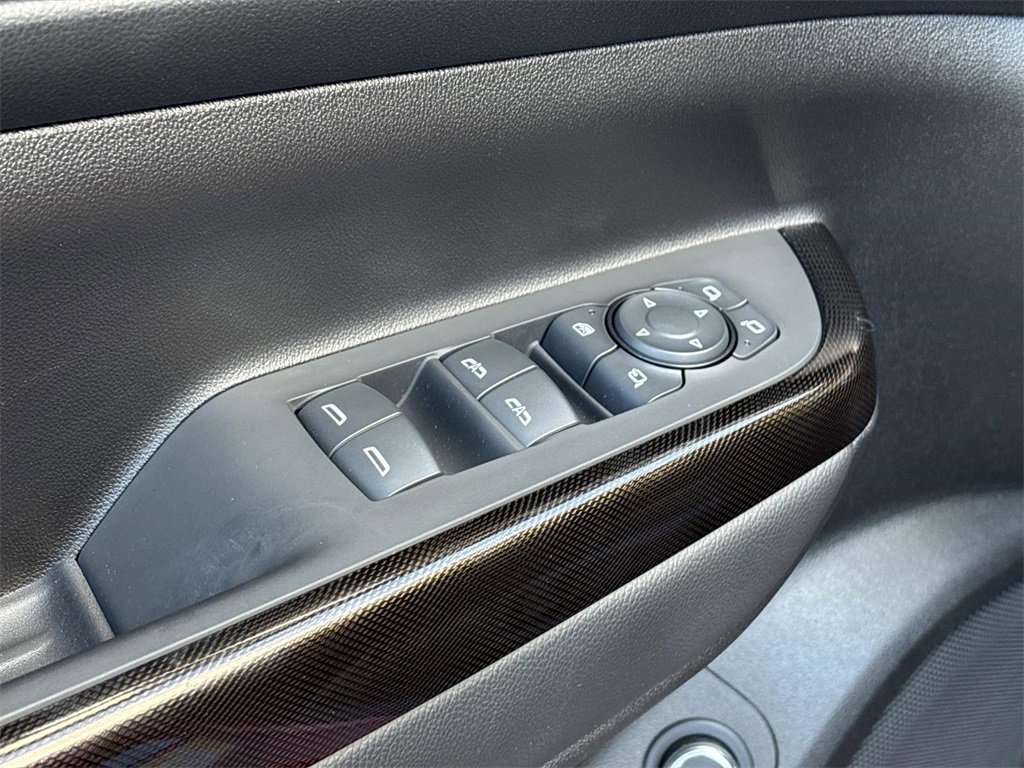 Used 2023 GMC Acadia AT4 w/ Technology Package image 26