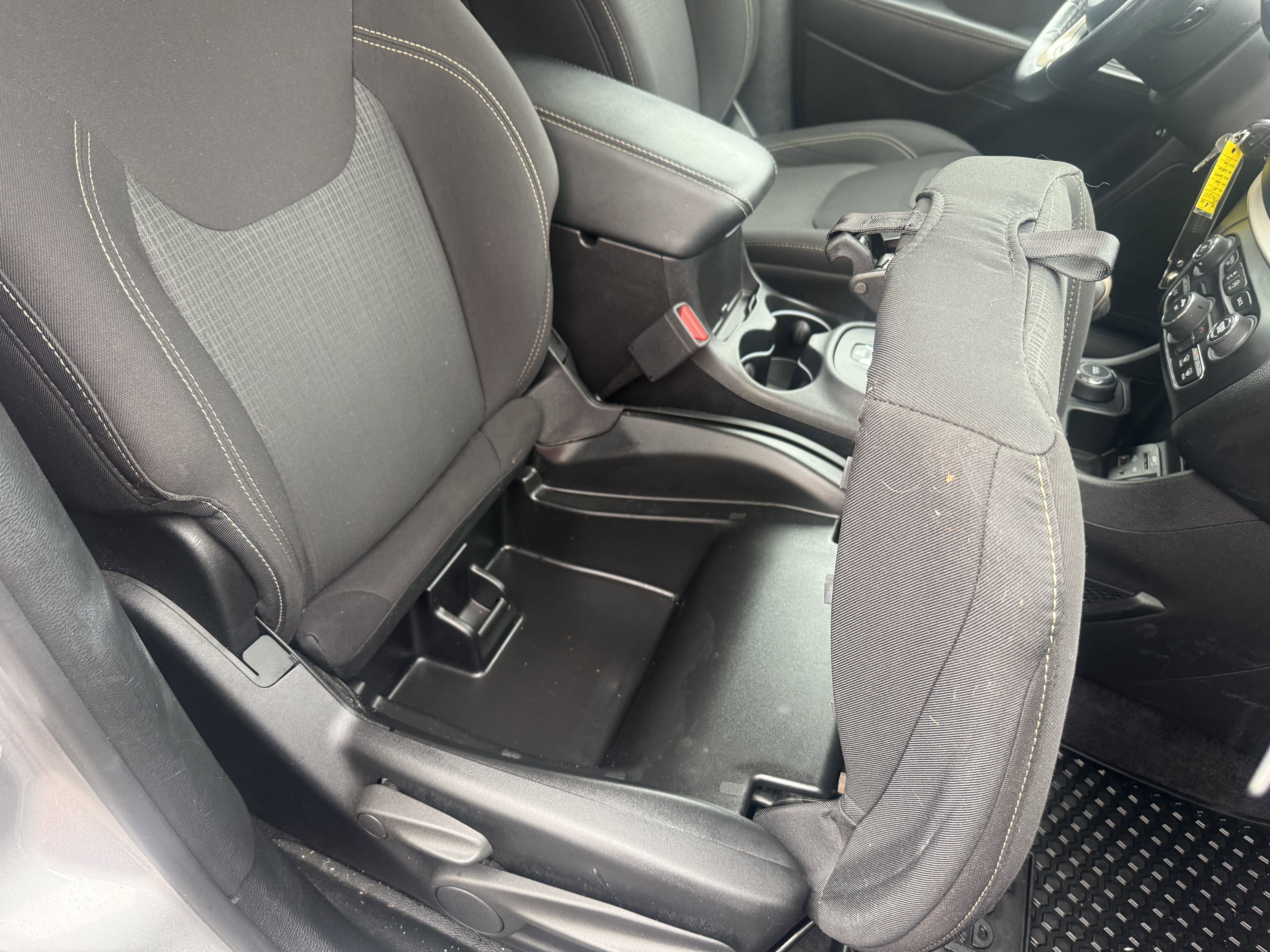 Used 2017 Jeep Cherokee Latitude w/ Cold Weather Group image 45