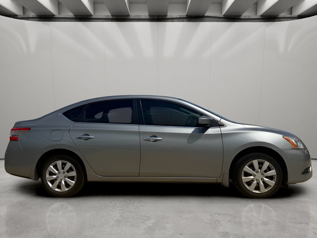 Used 2013 Nissan Sentra SV w/ Driver Pkg FWD image 4