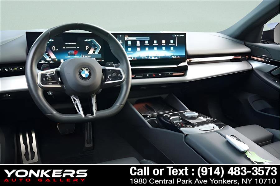 Used 2024 BMW 530i xDrive image 33