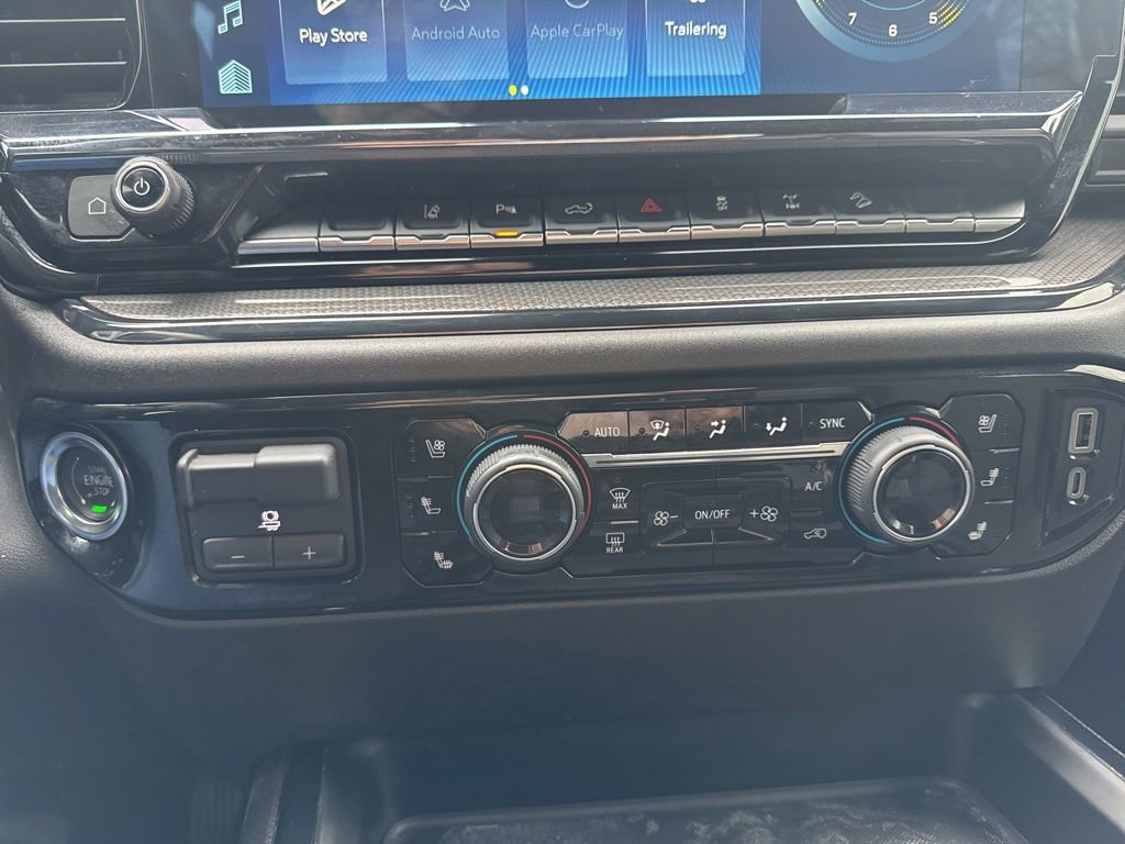 Used 2025 Chevrolet Silverado 2500 ZR2 w/ Technology Package image 13