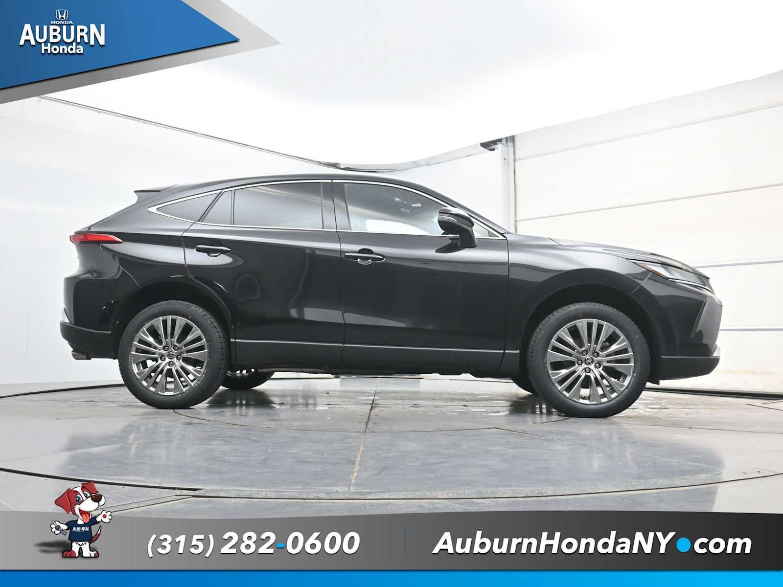 Used 2023 Toyota Venza Limited image 23