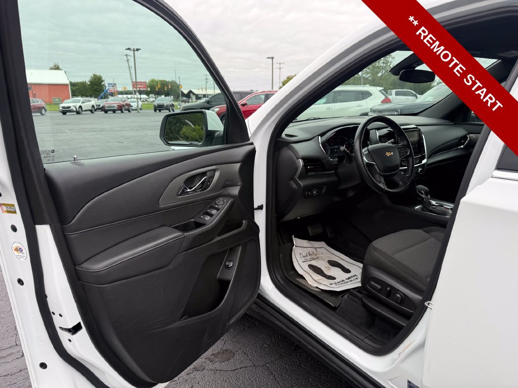 Used 2023 Chevrolet Traverse LT w/ LPO, Floor Liner Package AWD/4WD image 11