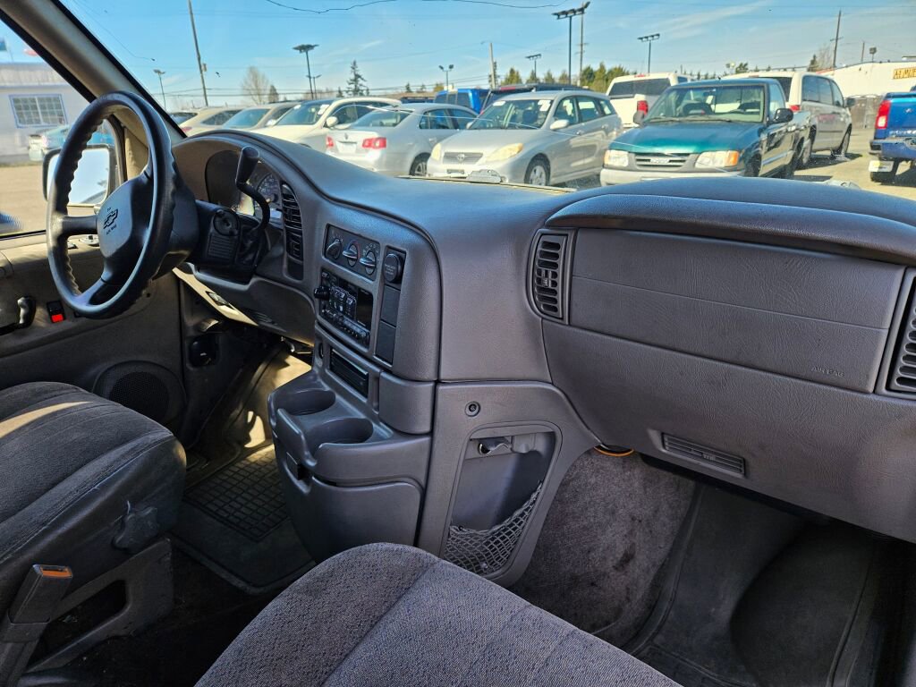 Used 1999 Chevrolet Astro Passenger image 7