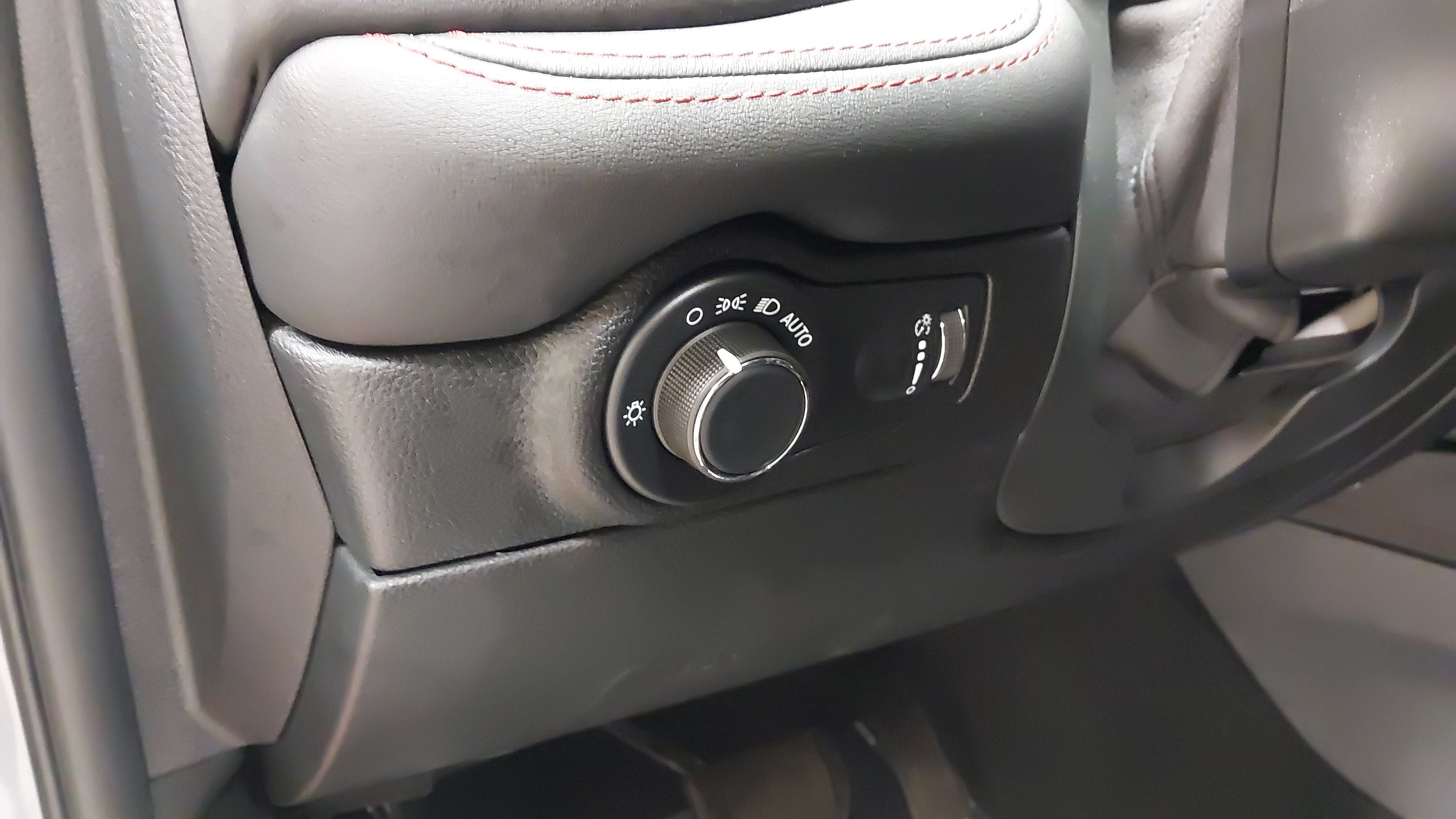 Used 2026 Dodge Durango GT w/ Tow 'N Go Package AWD/4WD image 31