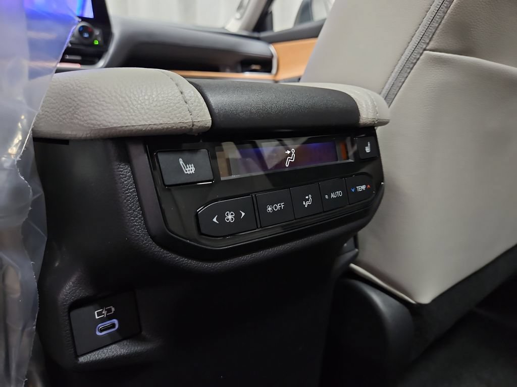 New 2026 Toyota Grand Highlander AWD Hybrid image 27
