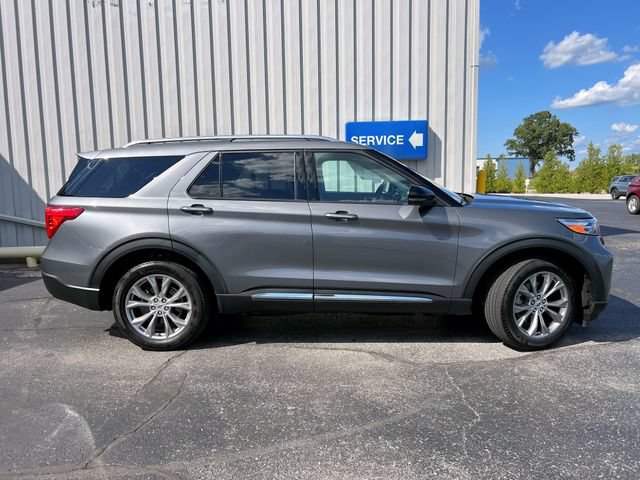 Used 2023 Ford Explorer Limited w/ Equipment Group 301A AWD/4WD image 8