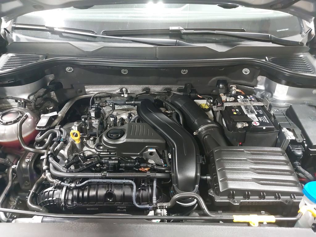 Used 2023 Volkswagen Taos SE w/ Panoramic Sunroof Package image 31