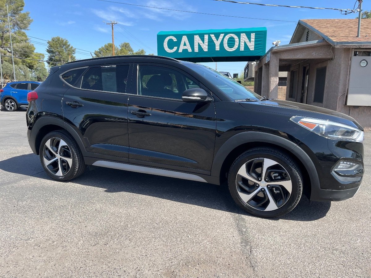 Used 2017 Hyundai Tucson Value FWD image 2