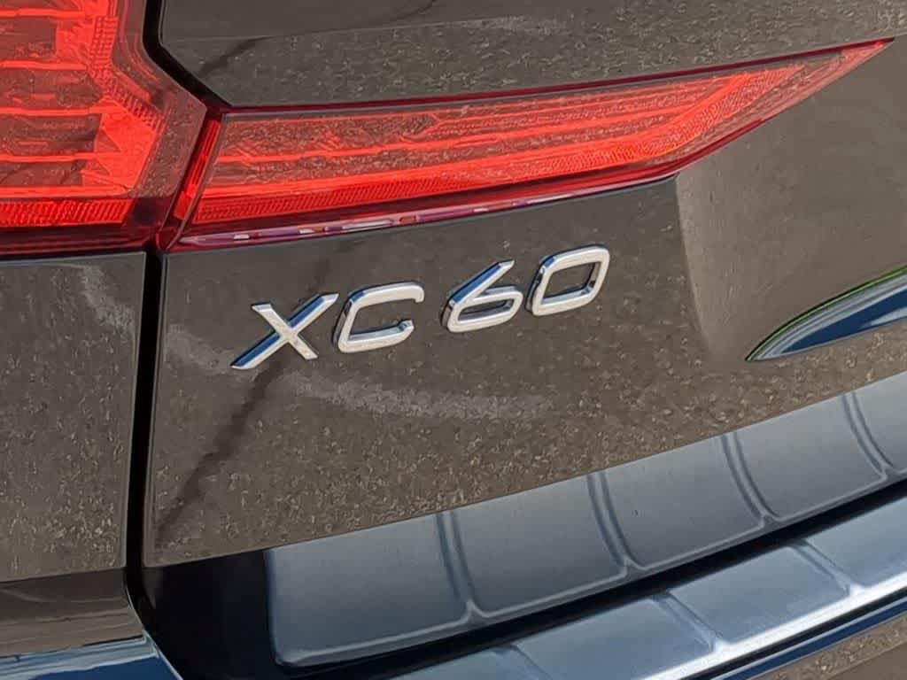 Used 2024 Volvo XC60 B5 Ultimate w/ Protection Package Premier AWD/4WD image 12