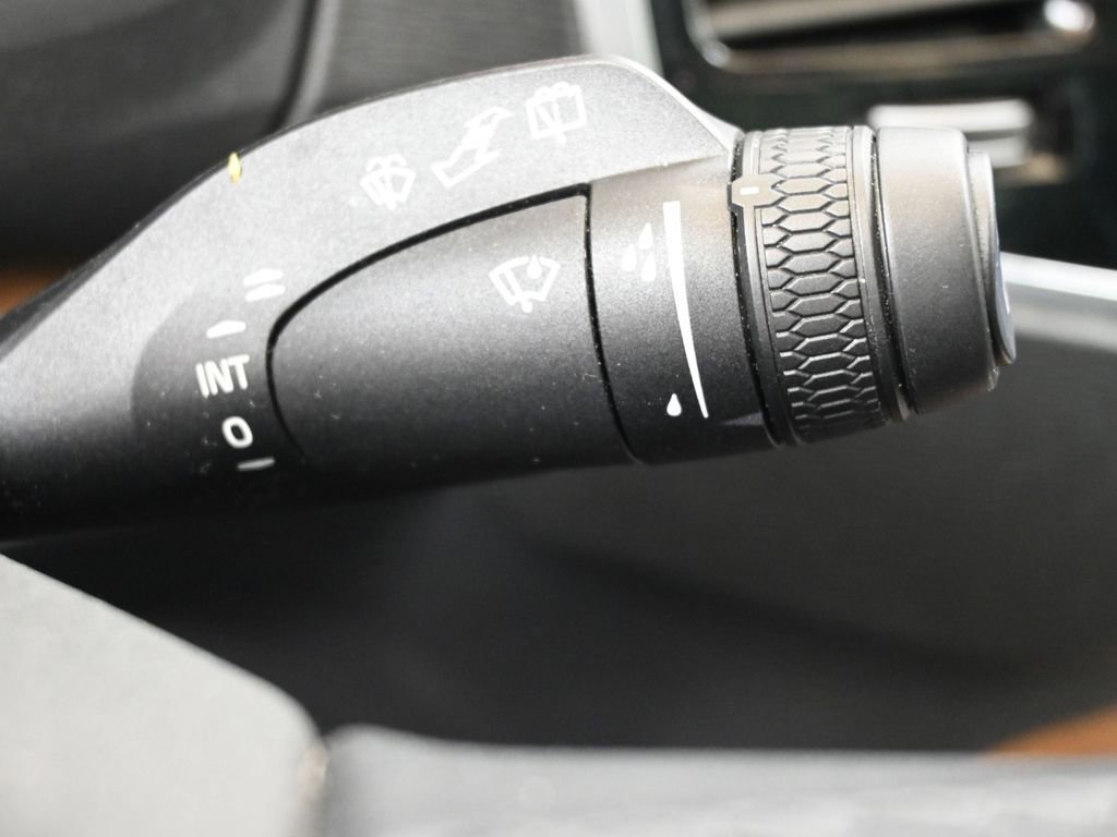 Certified 2024 Volvo XC90 B6 Plus w/ Protection Package Premier image 29