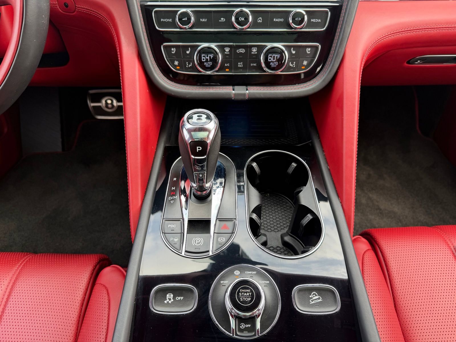 Used 2021 Bentley Bentayga image 16