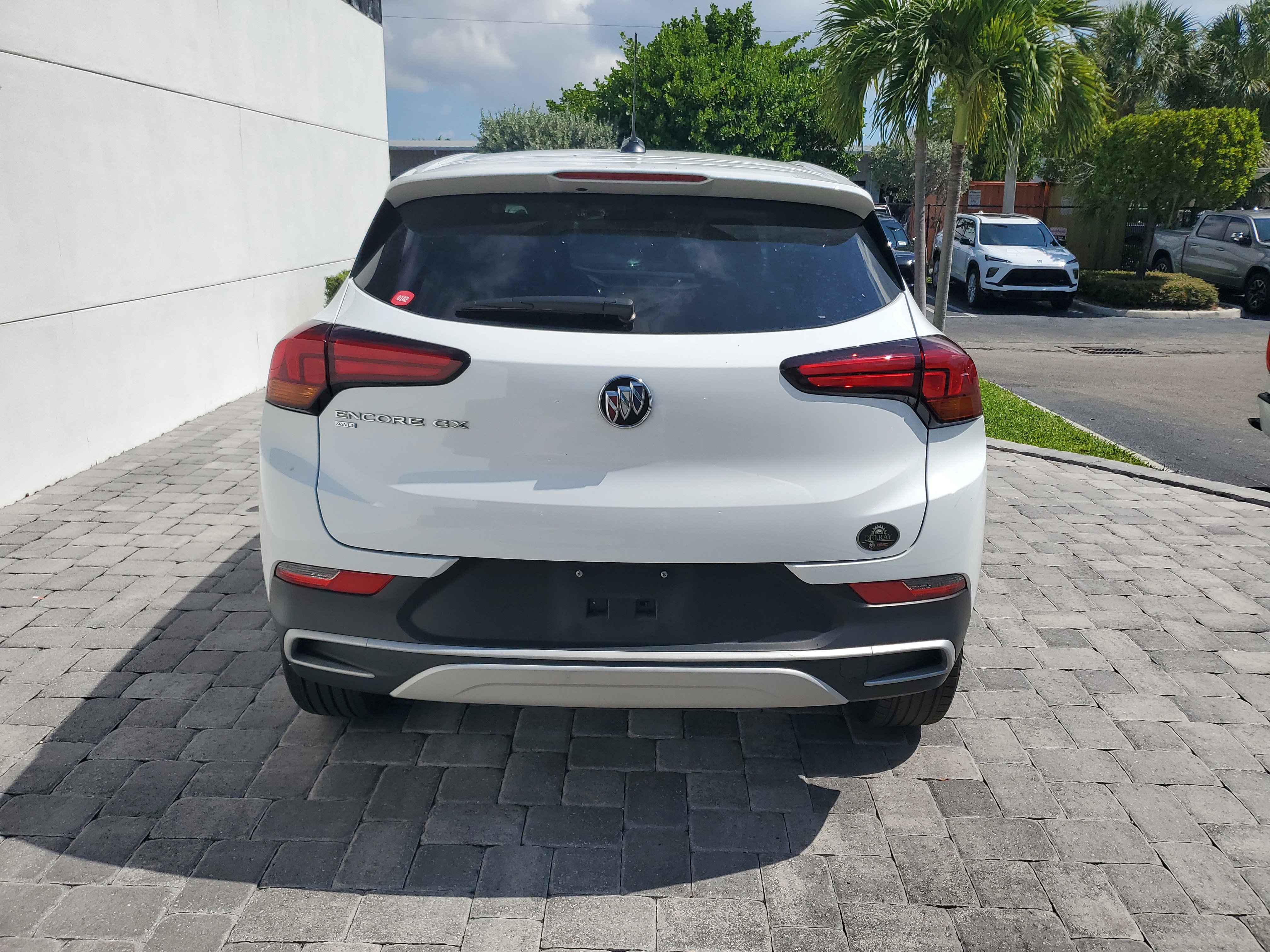 Used 2023 Buick Encore GX Preferred w/ Cold Weather Comfort Package AWD/4WD image 5