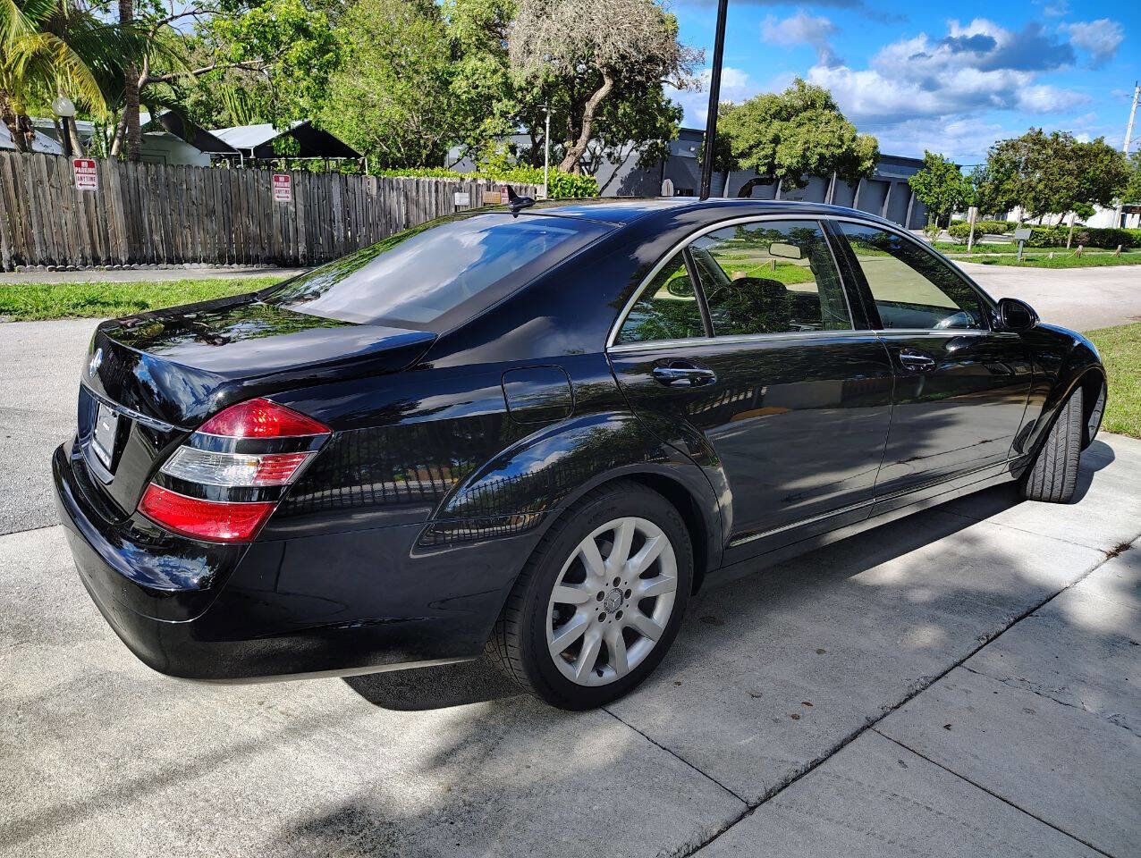 Used 2007 Mercedes-Benz S 550 image 9