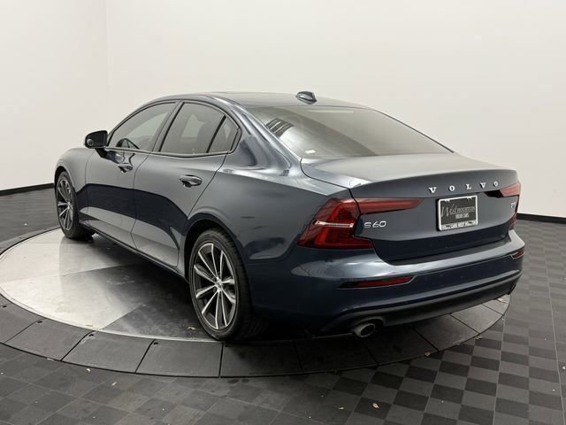 Used 2021 Volvo S60 T5 Momentum w/ Premium Package image 6