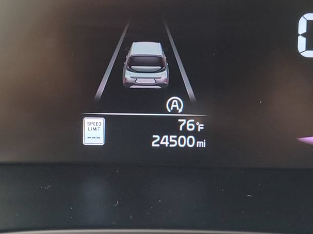 Certified 2025 Kia Soul LX w/ LX Technology Package FWD image 20