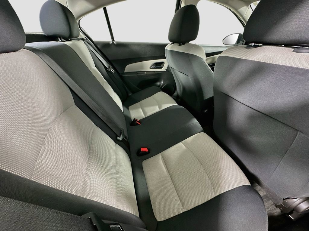 Used 2016 Chevrolet Cruze LS FWD image 23