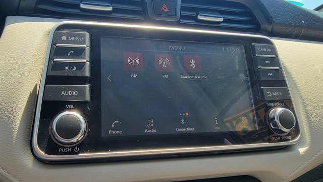 Used 2022 Nissan Versa SV w/ Trunk Package FWD image 27