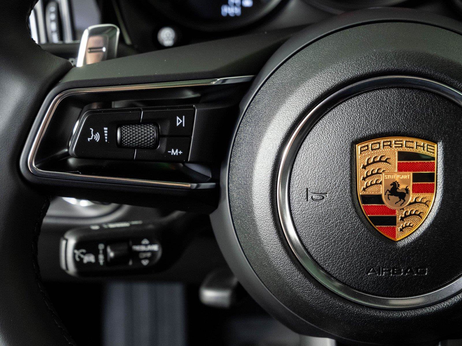 New 2026 Porsche Macan AWD/4WD image 10