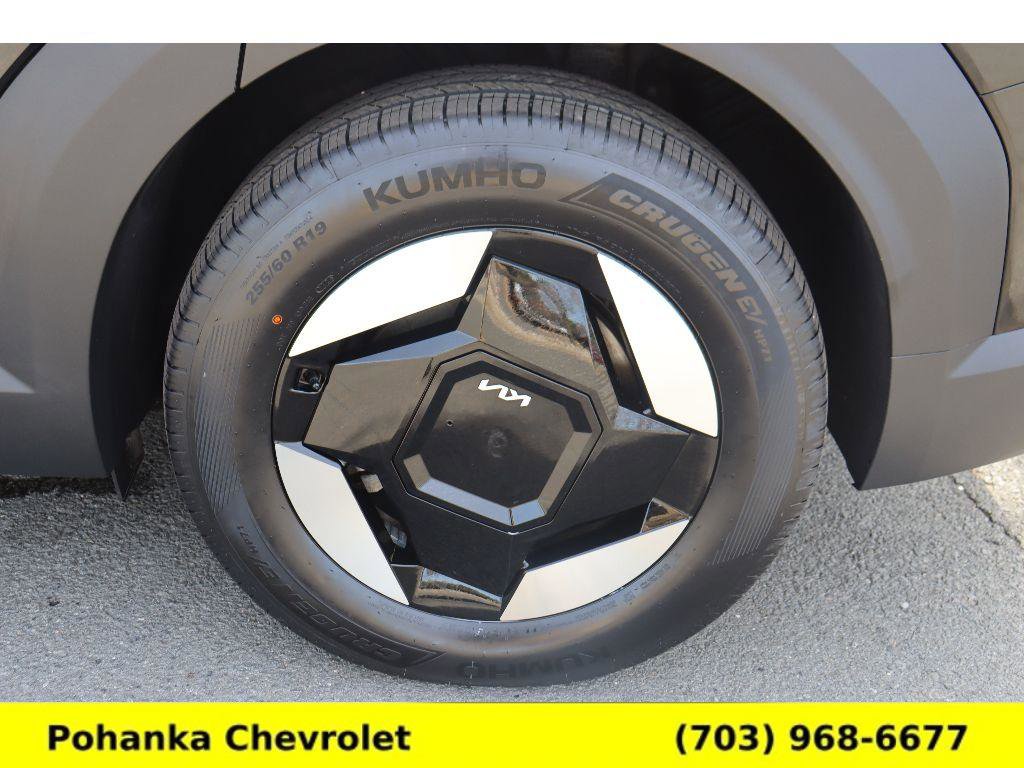 Used 2024 Kia EV9 Light Long Range image 33