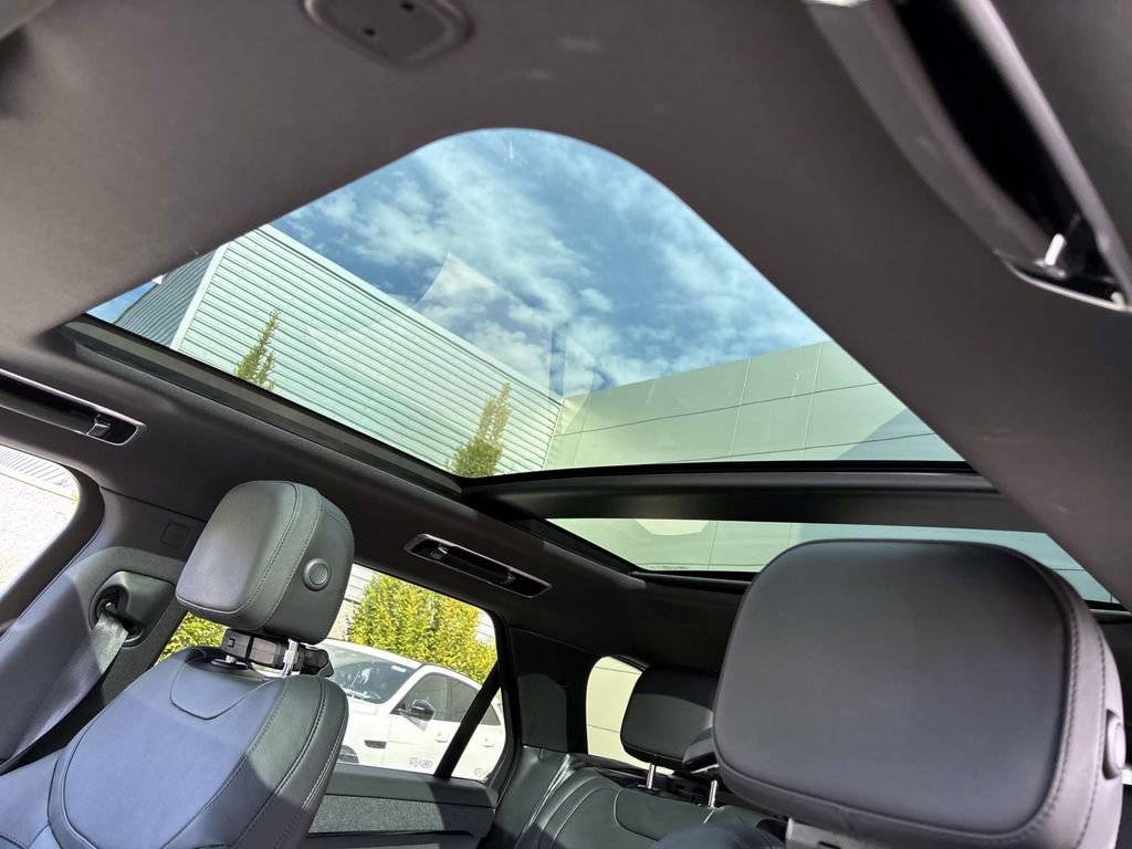 Certified 2025 Land Rover Range Rover Sport image 20