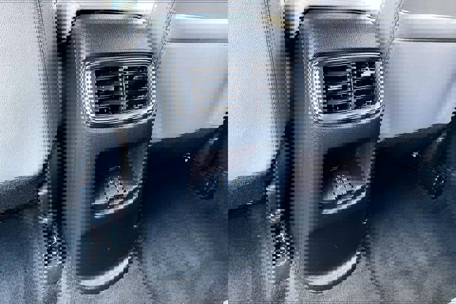 Used 2021 Honda CR-V Touring image 14