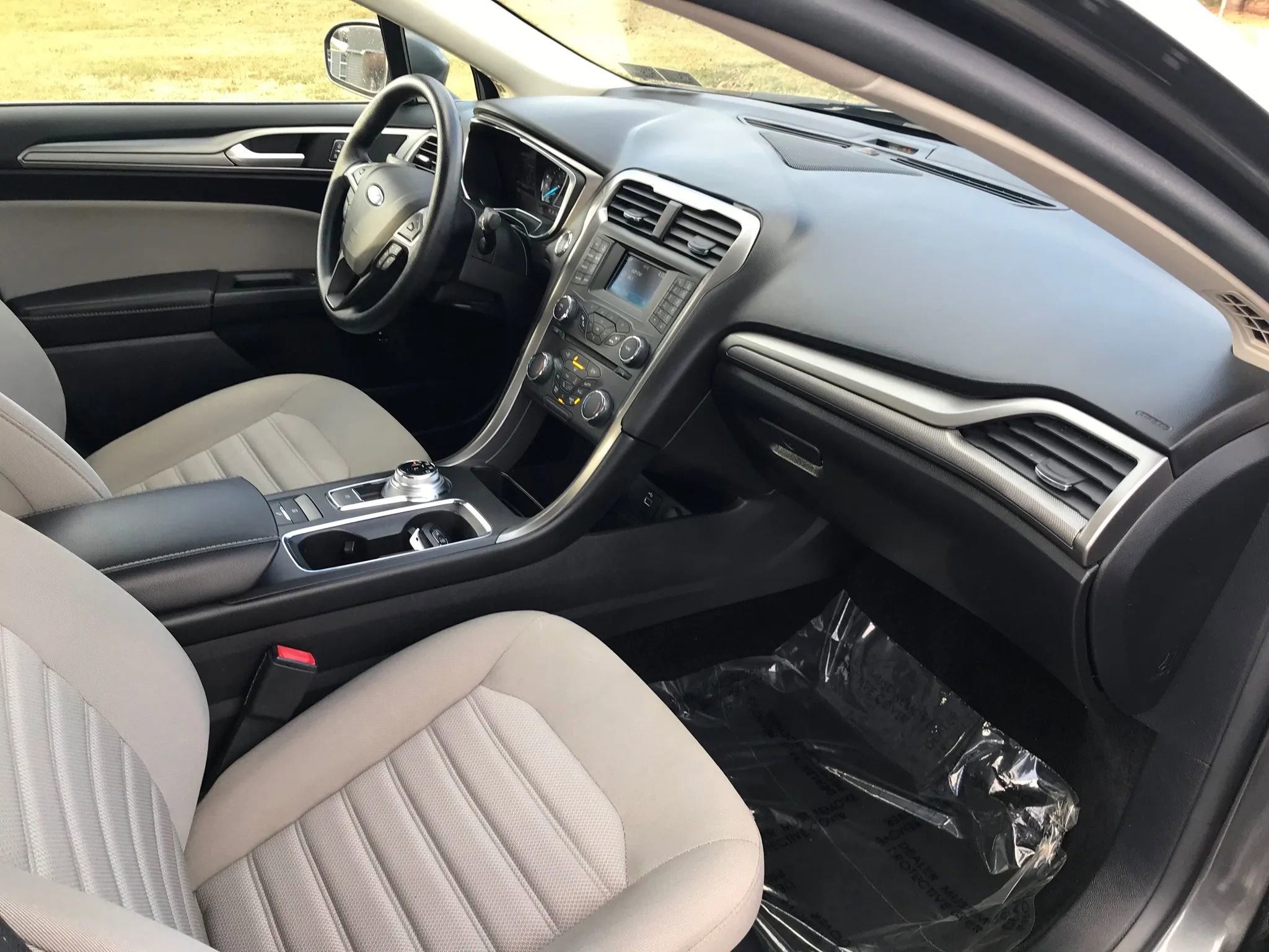 Used 2017 Ford Fusion S image 44