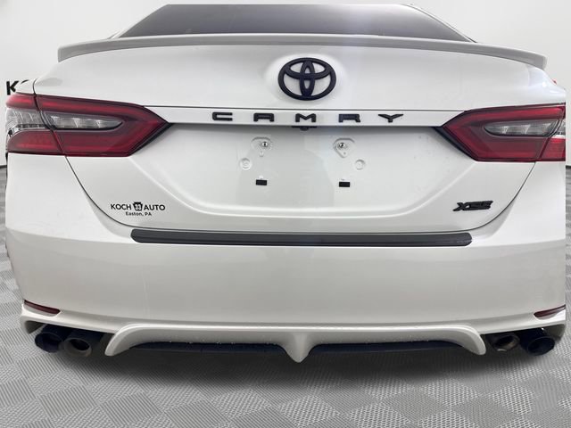 Used 2022 Toyota Camry XSE FWD image 19