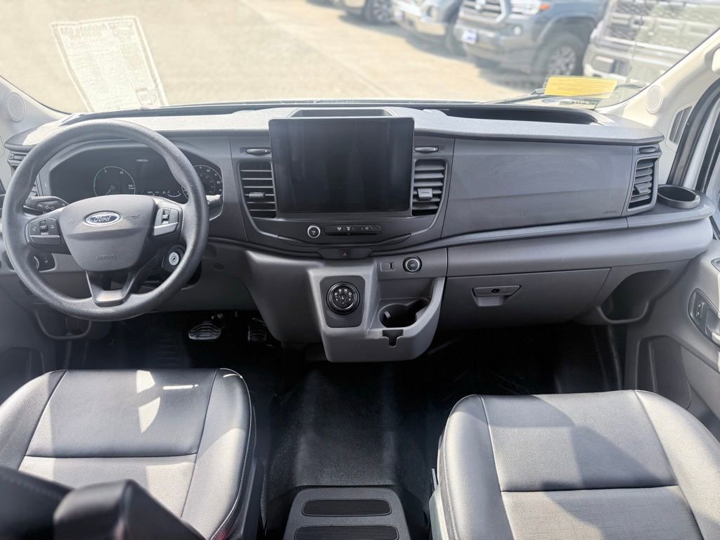 Used 2022 Ford E-Transit 148 High Roof Extended image 12