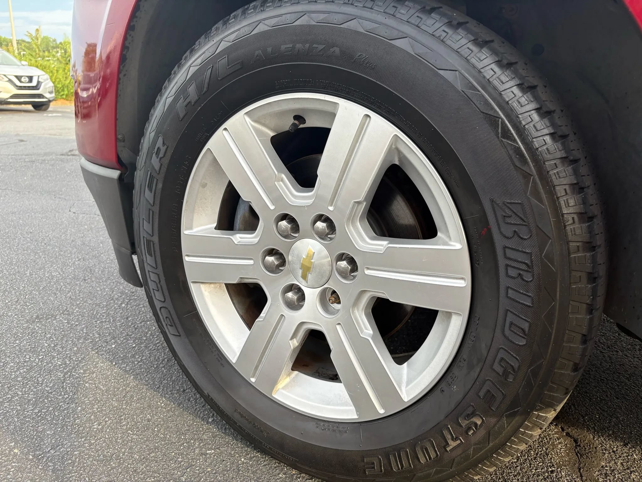 Used 2012 Chevrolet Traverse LT FWD image 17