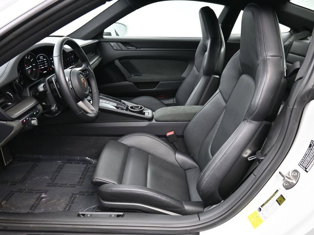 Used 2024 Porsche 911 Carrera GTS image 7