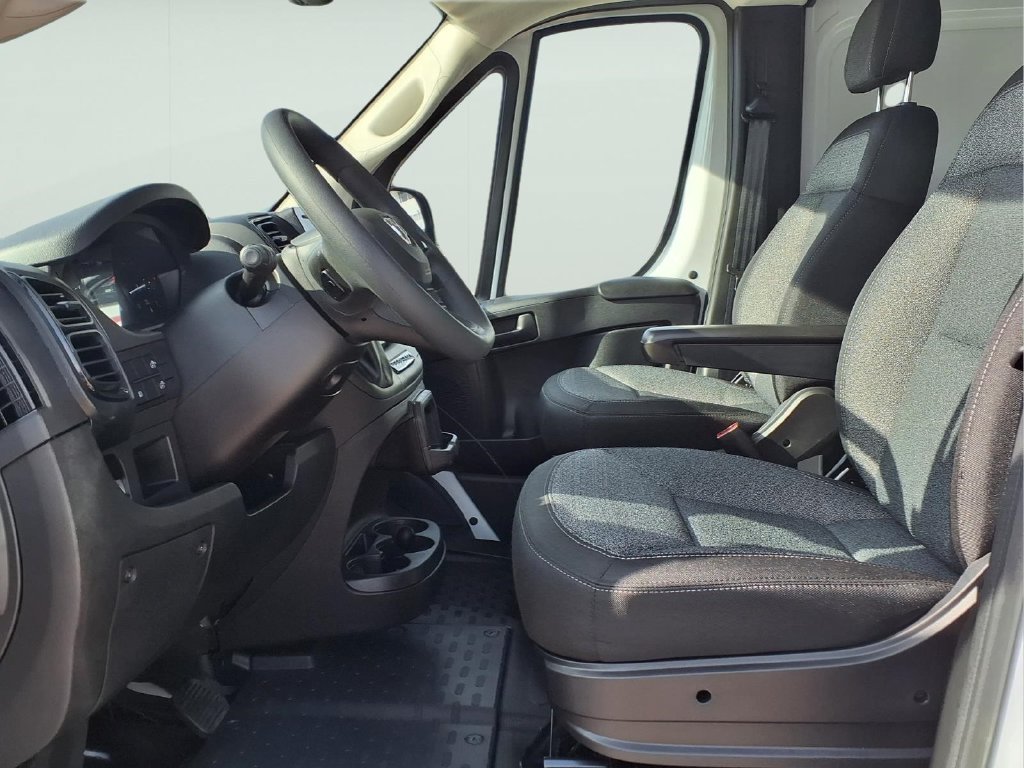 New 2026 RAM ProMaster 2500 w/ Convenience Group FWD image 9