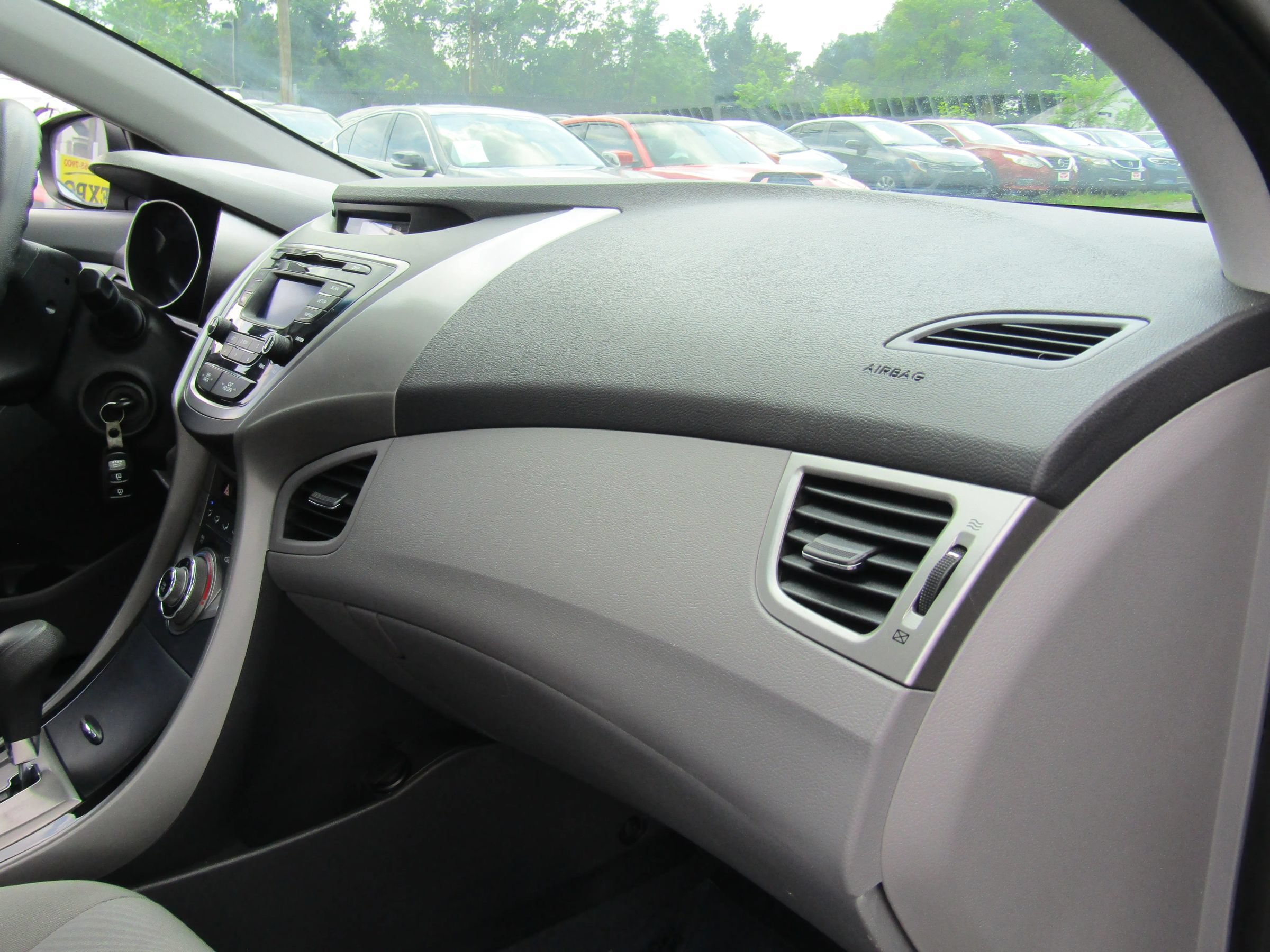 Used 2013 Hyundai Elantra GLS FWD image 12