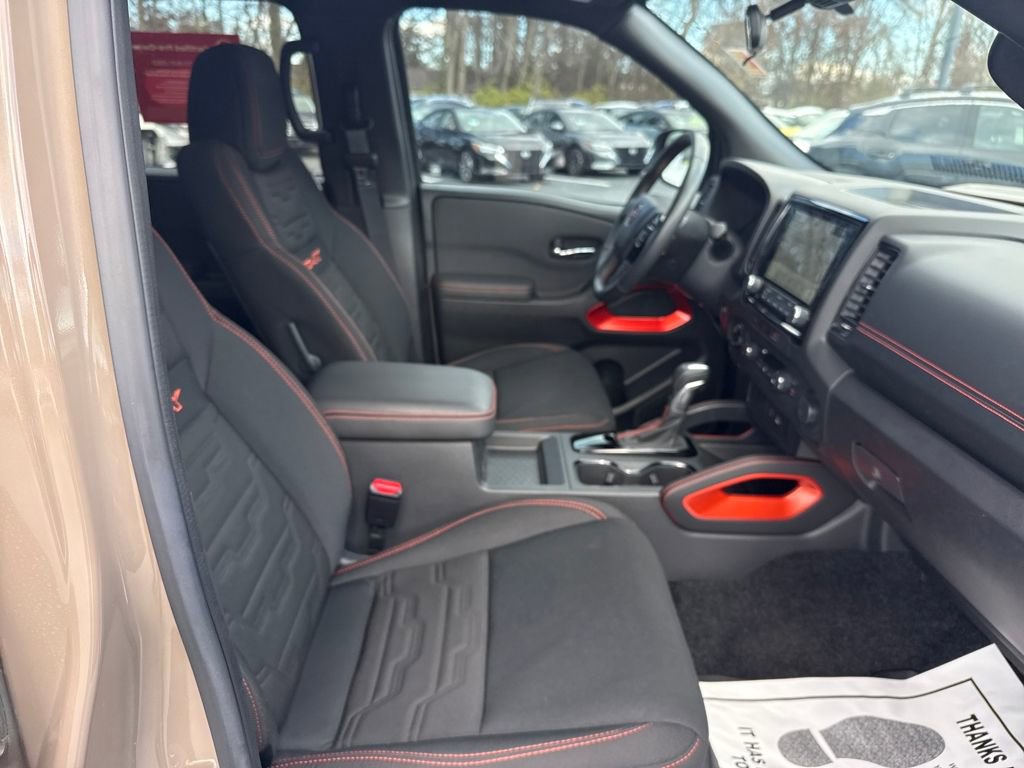 Used 2024 Nissan Frontier PRO-4X w/ Off-Road Protection Package image 31