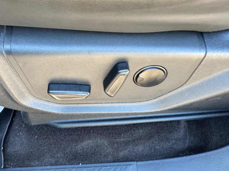 Used 2022 Ford Expedition Max XLT image 19