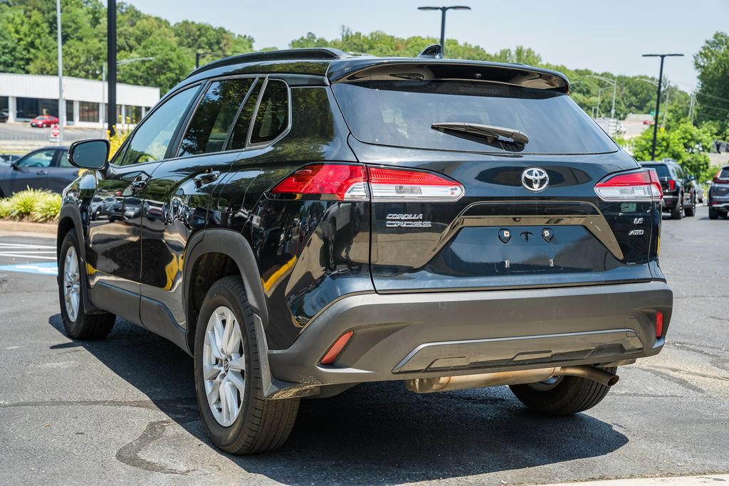 Used 2022 Toyota Corolla Cross LE AWD/4WD image 5