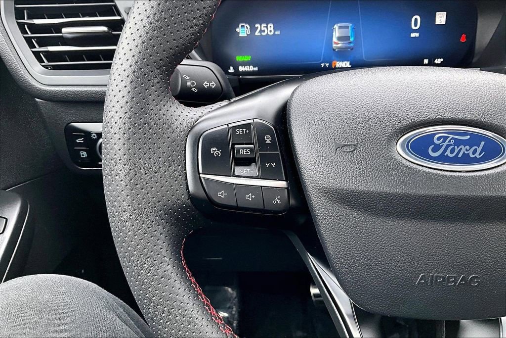 Certified 2023 Ford Escape ST-Line Select w/ Tech Pack #2 image 17